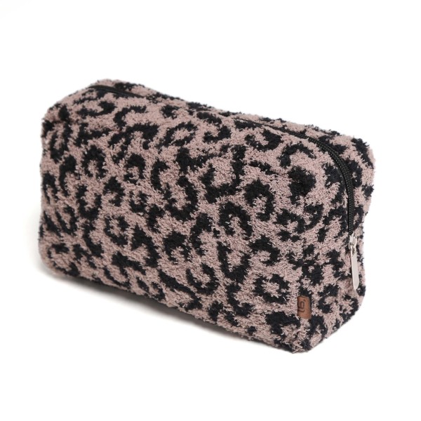 Wholesale comfyLuxe Leopard Travel Pouch Full Zip CLosuree Poly Microfiber L H D