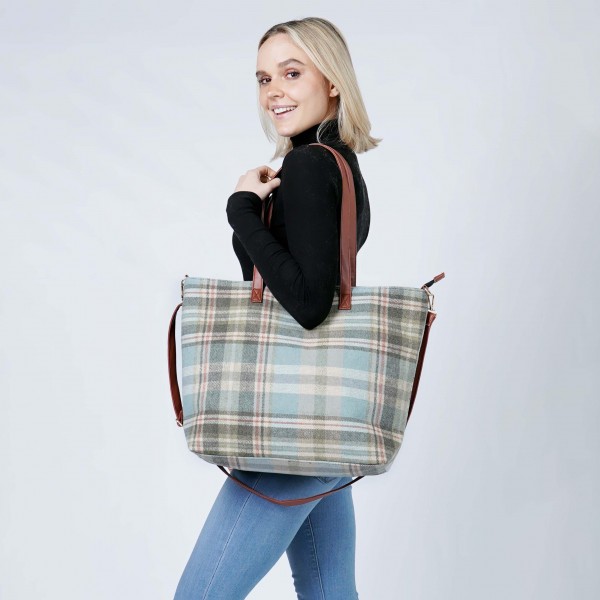 Plaid Flannel Tote Bag With Matching Wristlet Pouch Zipper