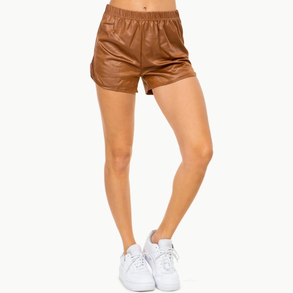 Wholesale faux Leather Dolphin Hem Shorts Pack Rise Stretchy Faux Leather PU Mat