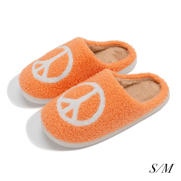 Plush Peace Sign Slide On Slippers

- US Women's Size: S/M (6-8) M/L (8-10)
- 100% Polyester
- Rubber Sole