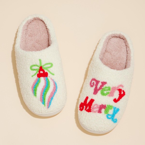 Wholesale plush Very Merry Slide Slippers Pack Rubber Sole Polyester