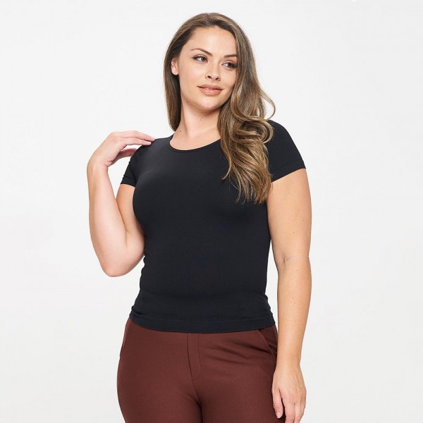 Women's Plus Size Seamless Crew Neck Short Sleeve Top 

- Crew Neck
- Seamless Tee
- Self Binding Neckline
- Short Sleeve
- Ultra-Smooth
- Pull On/Off
- One Size
- 92% Nylon 8% Spandex