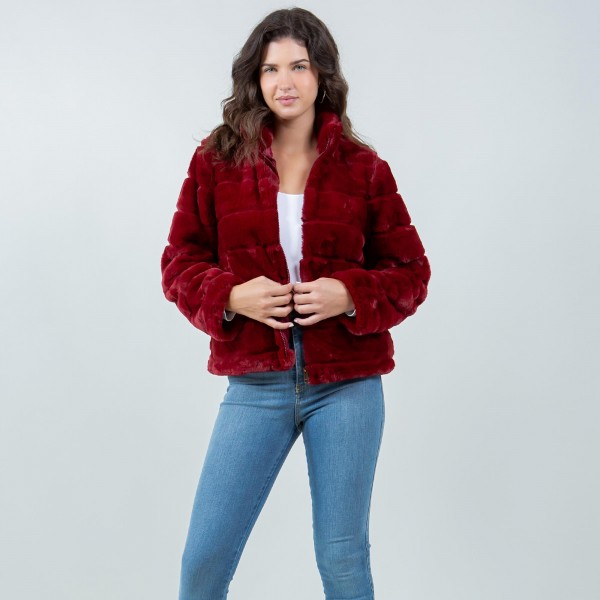 Tiered Faux Fur Jacket With Collar 

- Full Zipper Closure
- Front Pockets 
- Elastic Waist
- Satin Lined 
- 100% Polyester 