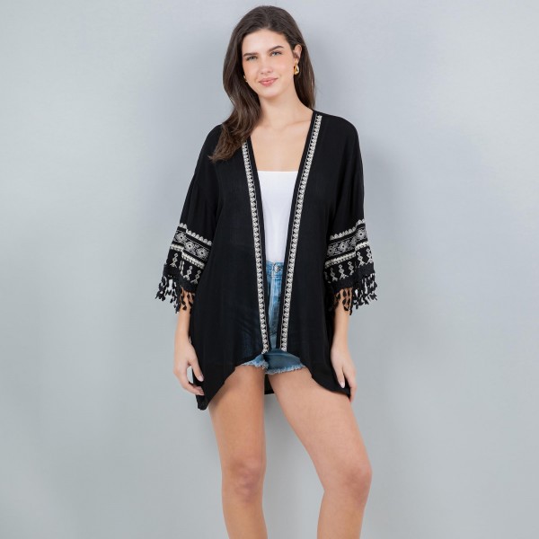 Lightweight Kimono With Aztec Stitch Detail & Fringe Sleeves

- One Size Fits Most (0-14)
- 100% Polyester