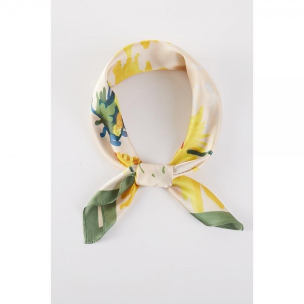 Sunflower Print Bandana Scarf

- Multi-Use: Scarf, Bandana, Bag Tie ETC
- Approximately 27.5"L X 27.5"W
- 100% Polyester