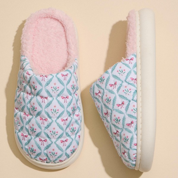 Quilted Puffy Slippers with Holiday Wreath Print

- Rubber Sole 
- Non-Slip 
