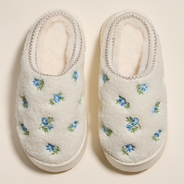 Fleece-Lined Floral Slippers with Embroidered Detail (6-Packs) 

- Non-slip
- Cushioned Rubber Sole