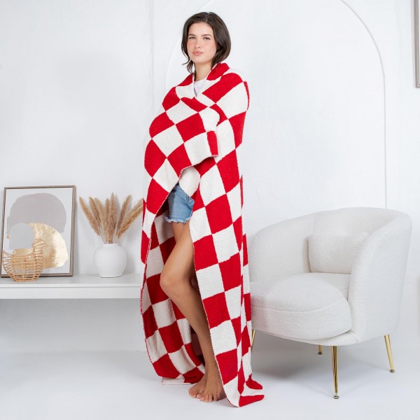Solmere Blanket – Checkered Print Blanket

Wrap yourself in pure indulgence. Our Solmere Blanket combines a fashion-forward design with an irresistibly soft hand-feel that’s as beautiful as it is cozy.

- Luxuriously Soft – Crafted from ultra-plush, high-quality fibers you’ll want to snuggle into all season long.

- Perfectly Sized – Approximately 50” W x 60” L, perfect for draping over your sofa, bed, or yourself.

- Premium Craftsmanship – 100% polyester for lasting softness, warmth, and easy care.

- Thoughtful Packaging – Each blanket is tied with a branded ribbon in a bow and includes two cards: one featuring the SOLMERE brand and another showcasing a high-quality image of the blanket’s print. Individually packaged

Once you touch it, you’ll understand why SOLMERE blankets are love at first feel.
