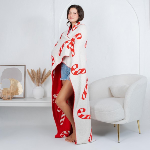 Solmere Blanket – Christmas Candy Cane Blanket

Wrap yourself in pure indulgence. Our Solmere Blanket combines a fashion-forward design with an irresistibly soft hand-feel that’s as beautiful as it is cozy.

- Luxuriously Soft – Crafted from ultra-plush, high-quality fibers you’ll want to snuggle into all season long.

- Perfectly Sized – Approximately 50” W x 60” L, perfect for draping over your sofa, bed, or yourself.

- Premium Craftsmanship – 100% polyester for lasting softness, warmth, and easy care.

- Thoughtful Packaging – Each blanket is tied with a branded ribbon in a bow and includes two cards: one featuring the SOLMERE brand and another showcasing a high-quality image of the blanket’s print. Individually packaged

Once you touch it, you’ll understand why SOLMERE blankets are love at first feel.
