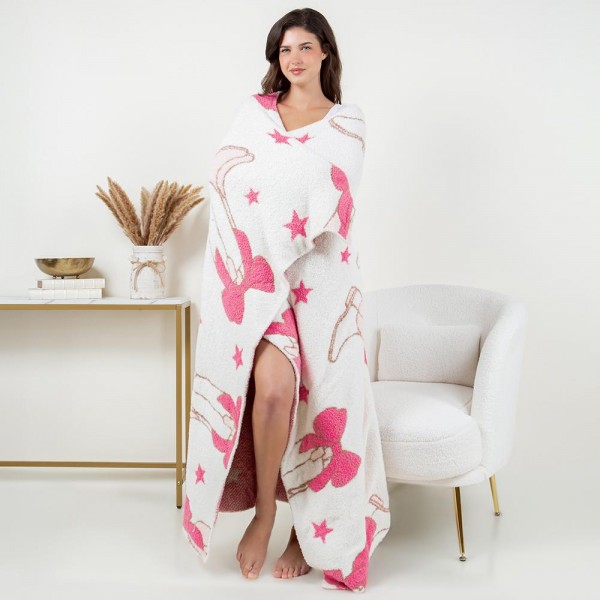 Solmere Blanket – Boots & Bows Western Theme Blanket

Wrap yourself in pure indulgence. Our Solmere Blanket combines a fashion-forward design with an irresistibly soft hand-feel that’s as beautiful as it is cozy.

- Luxuriously Soft – Crafted from ultra-plush, high-quality fibers you’ll want to snuggle into all season long.

- Perfectly Sized – Approximately 50” W x 60” L, perfect for draping over your sofa, bed, or yourself.

- Premium Craftsmanship – 100% polyester for lasting softness, warmth, and easy care.

- Thoughtful Packaging – Each blanket is tied with a branded ribbon in a bow and includes two cards: one featuring the SOLMERE brand and another showcasing a high-quality image of the blanket’s print. Individually packaged

Once you touch it, you’ll understand why SOLMERE blankets are love at first feel.


