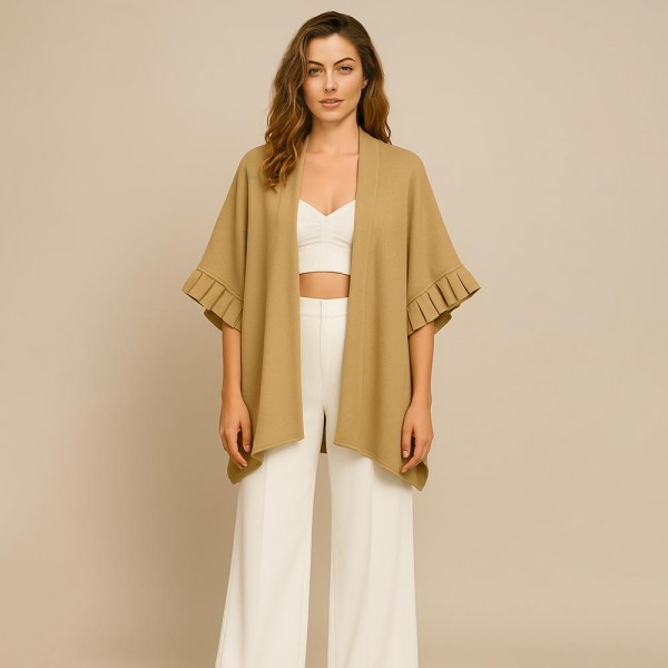 Do Everything In Love Solid Kimono 

- One Size Fits Most (0-14)
- L 31.5" x W 33.5" 
- 100% Acrylic
