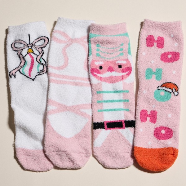 Microfiber Christmas Socks (4-Pack)

- Gift Box Included 
- Women's Size 5-10
- 100% Microfiber Polyester 