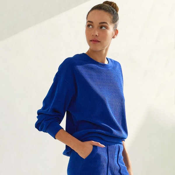 Women's Relaxed Ribbed Corduroy Long Sleeve Top (6-Pack)
- Relaxed-fit
- Corduroy fabric
- Ribbed
- Dropped shoulders
- Ribbed cuffs
- Curved Hem
- Loose fit
- Smooth
- Imported
- 98% Polyester 2% Spandex