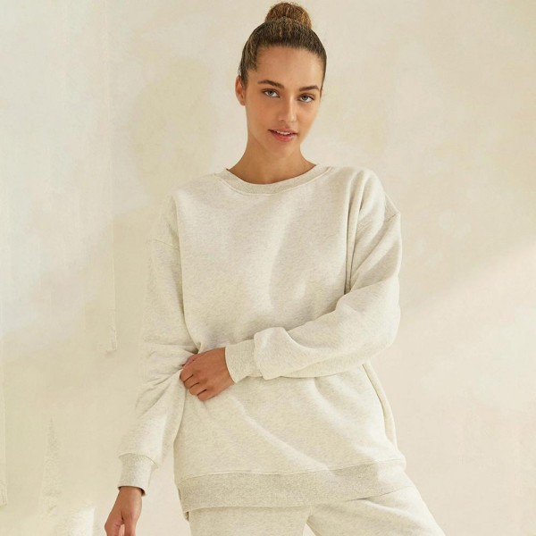 Women's Cozy Fleece Oversized Sweatshirt

- Soft fleece fabric
- Dropped shoulder
- Oversized silhouette
- Practical side seam pocket
- Matching color rib neckline, sleeve cuffs, and hem band
- Imported
- 97% Cotton 3% Spandex
