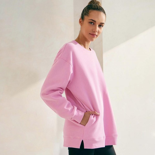 Women's Cozy Fleece Oversized Sweatshirt

- Soft fleece fabric
- Dropped shoulder
- Oversized silhouette
- Practical side seam pocket
- Matching color rib neckline, sleeve cuffs, and hem band
- Imported
- 97% Cotton 3% Spandex

