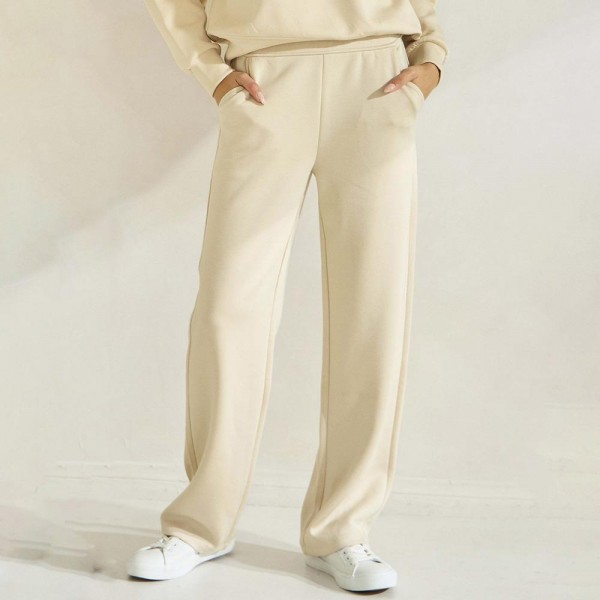 Women's UltraComfy Wide-Leg Pants

- Loose-fit with a little extra room
- Lightweight and breathable
- 2 Side pockets
- Soft against skin
- Imported
- 45% Rayon, 47% Polyester, 8% Spandex
