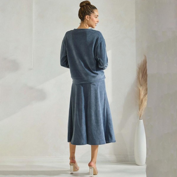 Women's Corduroy Flared Long Skirt - Relaxed-fit - Corduroy fabric - Ribbed - Flared - Smooth - Imported - 98% polyester 2% spandex view 5