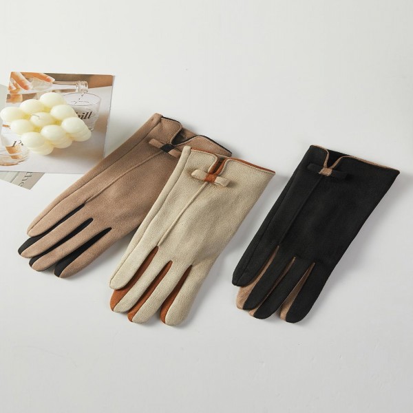 Two Tone Gloves With Bow Detail 

- One Size Fits Most 
- 100% Polyester 