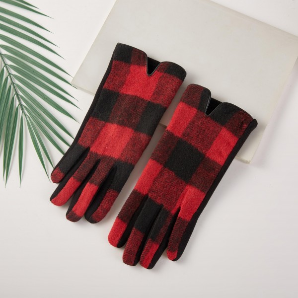 Fuzzy Knit Plaid Gloves 

- One Size Fits Most 
- 100% Polyester 