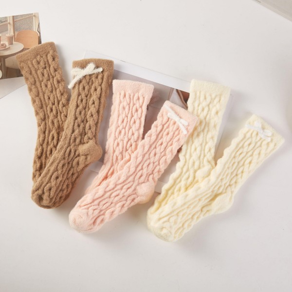 Microfiber Cable Knit Socks With Bow Detail (3-Pack)

- Gift Box Included
- Women's Size 5-10
- 100% Microfiber Polyester