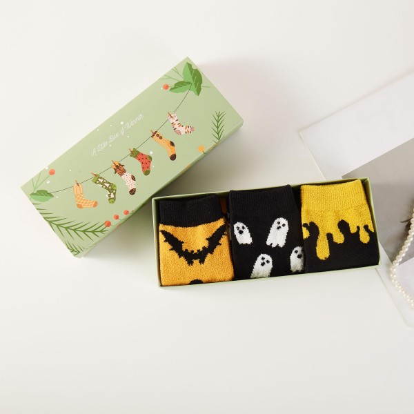Microfiber Halloween Pattern Socks (3-Pack)

- Gift Box Included
- Women's Size 5-10
- 100% Microfiber Polyester
