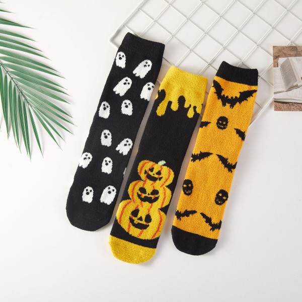 Microfiber Halloween Pattern Socks (3-Pack)

- Gift Box Included
- Women's Size 5-10
- 100% Microfiber Polyester