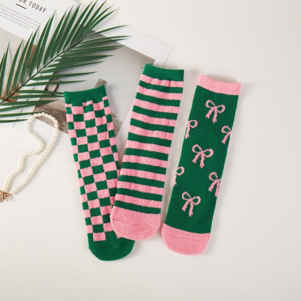 Microfiber Pink & Green Pattern Socks (3-Pack)

- Gift Box Included
- Women's Size 5-10
- 100% Microfiber Polyester
