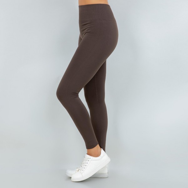 Women's New Mix Brand Solid Color Seamless Fleece Lined Leggings

- Fleece Lined
- 2" Elastic Waistband
- Full-Length
- One size Fits Most 0-14
- Inseam Approximately 26" L
- 92% Nylon / 8% Spandex


