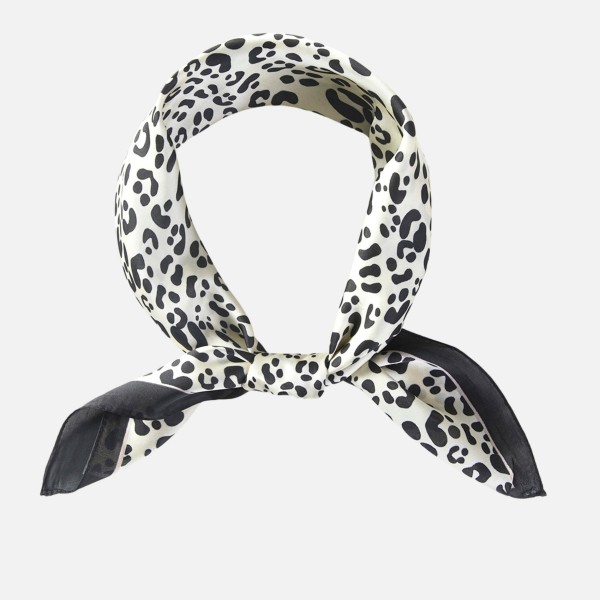 Leopard Print Bandana Scarf

- Multi-Use: Scarf, Bandana, Bag Tie ETC
- Approximately 27.5"L X 27.5"W
- 100% Polyester