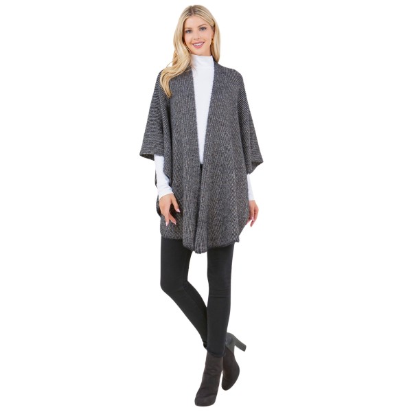 Lurex Shawl 

- One Side Fits Most 
- 100% Acrylic 