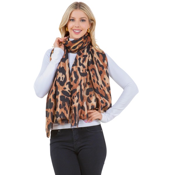 Leopard Lurex Scarf With Frayed Edge 

- 100% Polyester 
