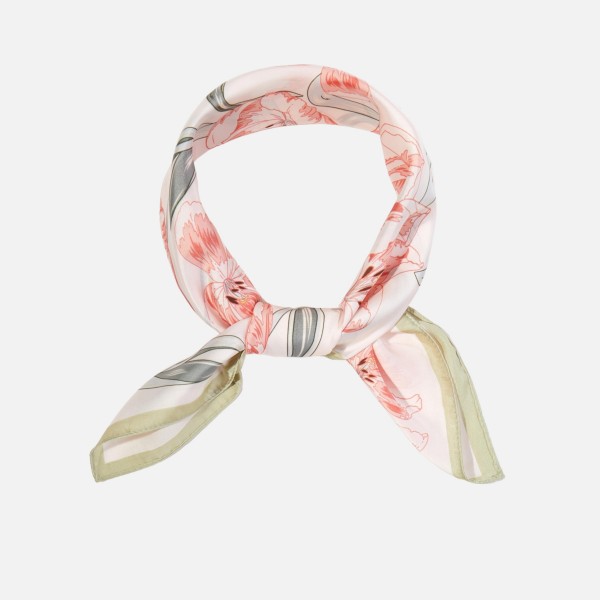 Floral Print Bandana Scarf

- Multi-Use: Scarf, Bandana, Bag Tie ETC
- Approximately 35"L X 35"W
- 100% Polyester