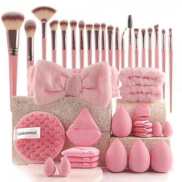 Set Of Beauty & Cleansing Tools 

- Includes: 
Makeup Brushes
Makeup Blenders 
Terry Cloth Hairband & Wristbands 
Facial Cleansing Sponge 