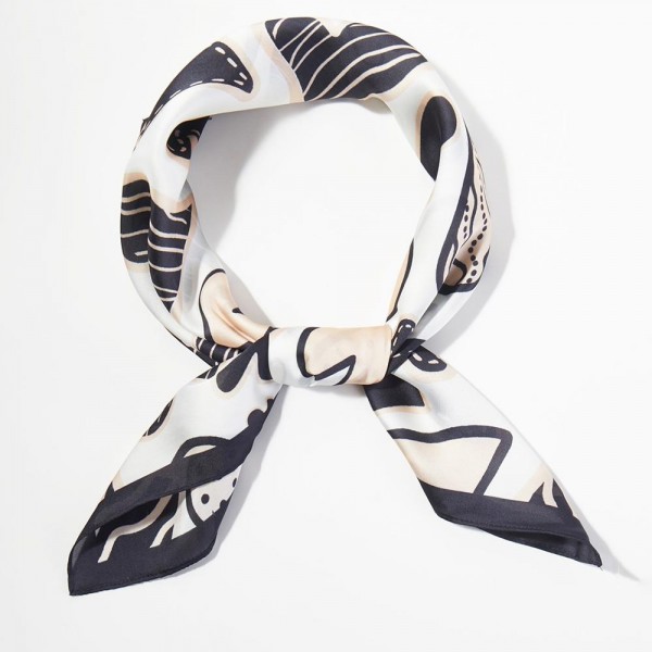 Heart Print Bandana Scarf

- Multi-Use: Scarf, Bandana, Bag Tie ETC
- Approximately 27.5"L X 27.5"W
- 100% Polyester