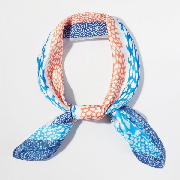 Abstract Leopard Print Bandana Scarf

- Multi-Use: Scarf, Bandana, Bag Tie ETC
- Approximately 27.5"L X 27.5"W
- 100% Polyester