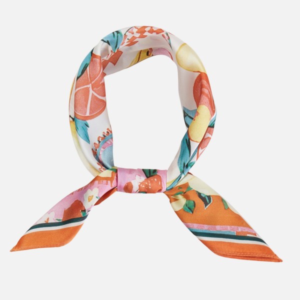 Quilted Fruit Print Bandana Scarf

- Multi-Use: Scarf, Bandana, Bag Tie ETC
- Approximately 27.5"L X 27.5"W
- 100% Polyester