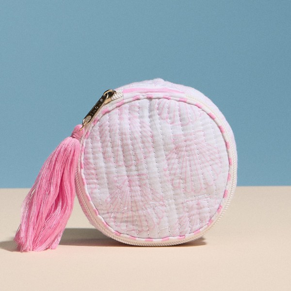 Shell Print Circular Quilt Pouch With Tassel

- Full Zip Closure
- 1 Internal Open Pocket 
- Stripe Print Inside 
- Approximately 4" T X 4" L X 1.75" D