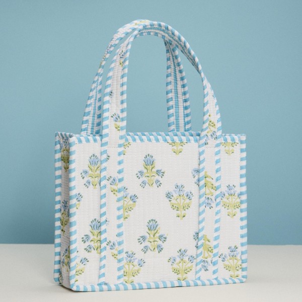 Flower Print Quilted Mini Tote Bag 

- Stripe Print Inside
- 1 Open Internal Pocket 
- Approximately  10" L X 8" T X 3.25" D