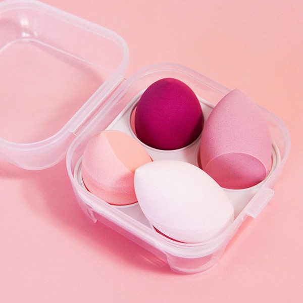 Set Of Four Beauty Blenders 

- Case Included 
- Approximately 4" L X 4" T
