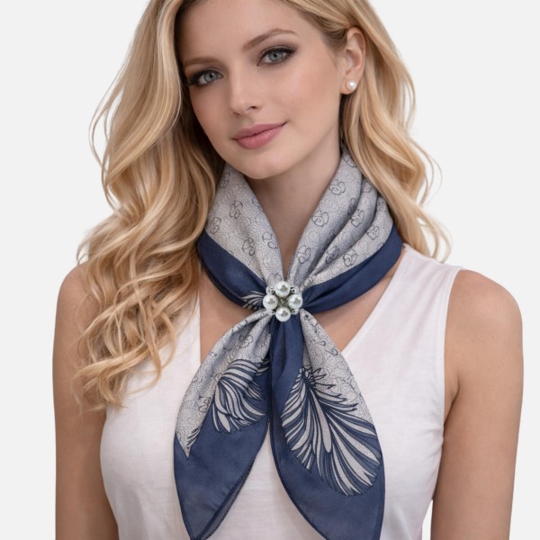 Do Everything In Love Metal Pearl Flower Scarf Ring 

- Approximately 1" L 