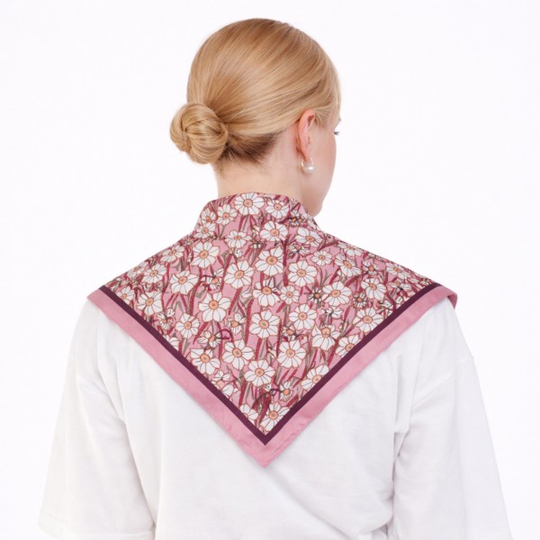 Do Everything In Love Floral Print Triangle Bandana Scarf

- Multi-Use: Scarf, Bandana, Bag Tie ETC
- Approximately 52" L
- 100% Polyester