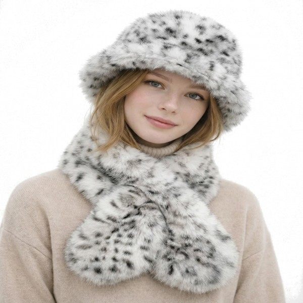 Leopard Print Faux Fur Collar Scarf in an ultra plush, cloud soft pile with a spotted animal print. The pull through keyhole design stays put without knotting, so it layers neatly over coats, sweaters, and puffer jackets. Perfect for holiday parties, ski weekends, winter weddings, and chilly game nights. Faux fur neck warmers are a cozy luxe gift and one of the fastest moving accessories once cold weather arrives.