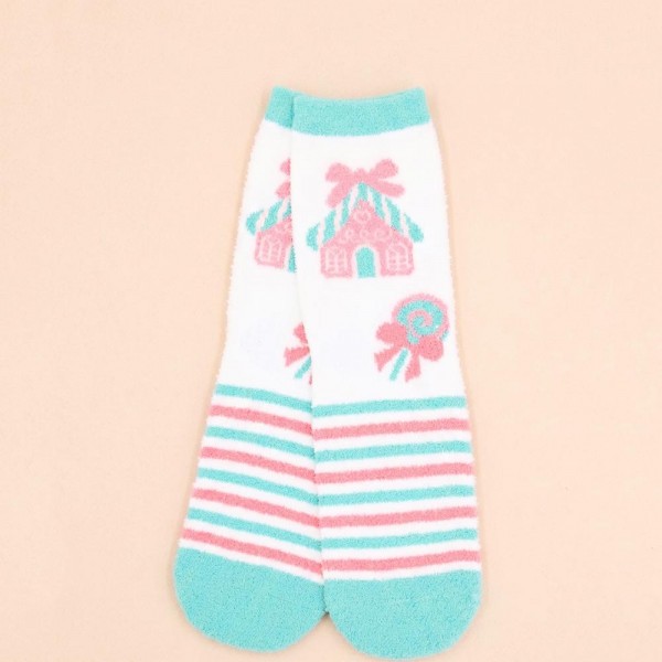 Holiday crew sock set with four coordinating pairs in a soft cotton blend knit with cushioned soles. Ribbed cuffs stay put without digging in, and the seasonal motifs are knit in rather than printed so they survive the wash. A ready made gift for boutique buyers stocking stocking stuffers, teacher gifts, secret santa, and holiday markets. Boxed sock sets ring up as an easy impulse grab and reorder through December.