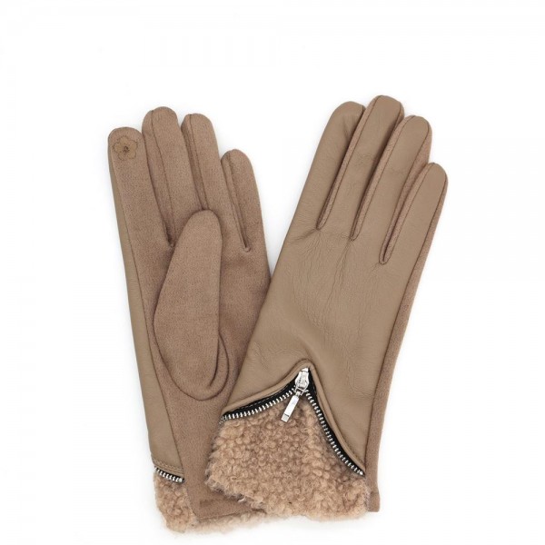 Touchscreen gloves with a faux fur cuff and a crystal trimmed V front on a smooth brushed body. Conductive fingertips keep her phone in hand while the rhinestone detail dresses up a plain coat sleeve. A fall and winter accessory for boutique gift walls, holiday markets, church, and cold morning commutes. Embellished fur cuff gloves read as a gift and move fast through the holidays.