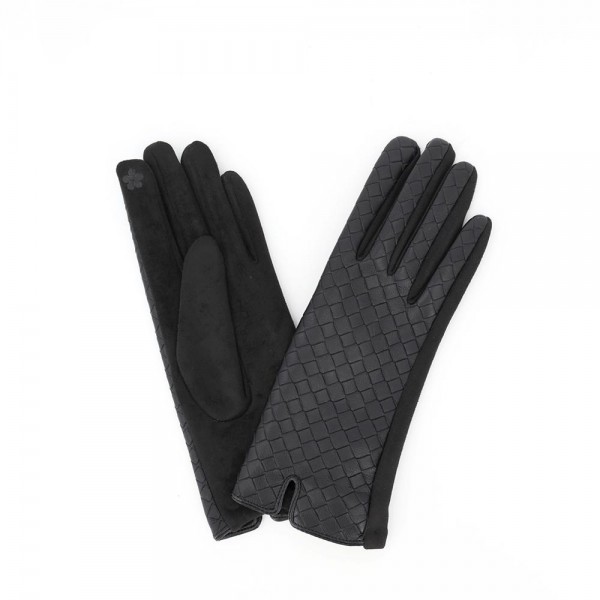 Touchscreen gloves with a quilted diamond stitch back and a soft brushed palm. Conductive fingertips let her text and scroll without pulling them off, and the slim quilted panel adds shape without weight. A fall and winter accessory for boutique register displays, tailgates, school pickup, and cold morning commutes. Quilted texting gloves are a clean everyday style that reorders all season.