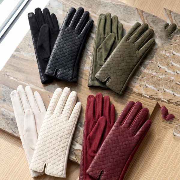 Touchscreen gloves with a quilted diamond stitch back and a soft brushed palm. Conductive fingertips let her text and scroll without pulling them off, and the slim quilted panel adds shape without weight. A fall and winter accessory for boutique register displays, tailgates, school pickup, and cold morning commutes. Quilted texting gloves are a clean everyday style that reorders all season.