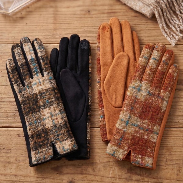 Touchscreen gloves with a woven tapestry print back and a soft brushed palm. Conductive fingertips let her text and scroll without pulling them off, and the stretch body layers easily under a coat sleeve. A fall and winter accessory for boutique register displays, tailgates, school pickup, and cold morning commutes. Patterned texting gloves are a low ticket add on that reorders all season.