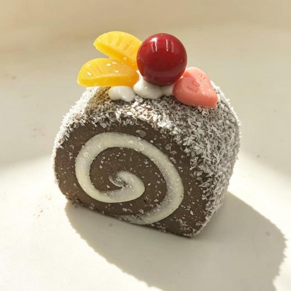 Swiss Roll Cube Squishy Toy

Cute novelty squishy toy designed as a swiss roll. Perfect for gifts, impulse buys, and food-themed novelty displays.

- Ages 3+
- Approximately 3" L