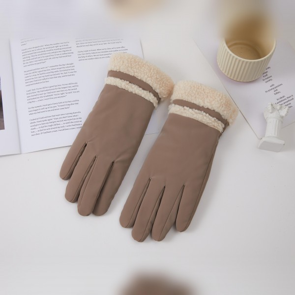 Faux Fur Cuff Gloves with a plush fuzzy trim and a contrast stripe band at the wrist for a cozy, chalet inspired look. A soft brushed body in a fitted five finger style keeps hands warm without the bulk. Perfect for holiday markets, ski lodge weekends, and chilly morning walks. Fur trimmed gloves are a winter favorite that sell well on their own and as an easy gift add on.