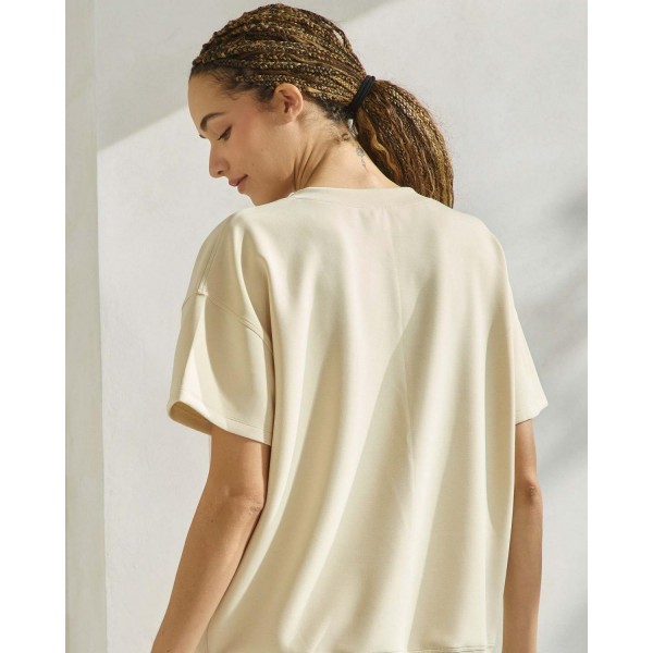 Oversized Scuba Short Sleeve Top (6-Pack)

- Crewneck
- Loose-Fit
- Lightweight & Breathable 
- Rib-Knit Band Bottom Edge 
- 53% Polyester, 40% Modal, 7% Spandex 

